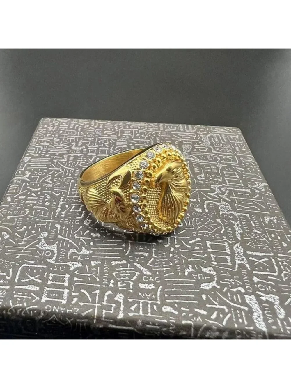 Stylish Gold Eagle Head Stainless Steel Rings for Men & Women - Hip Hop Jewelry